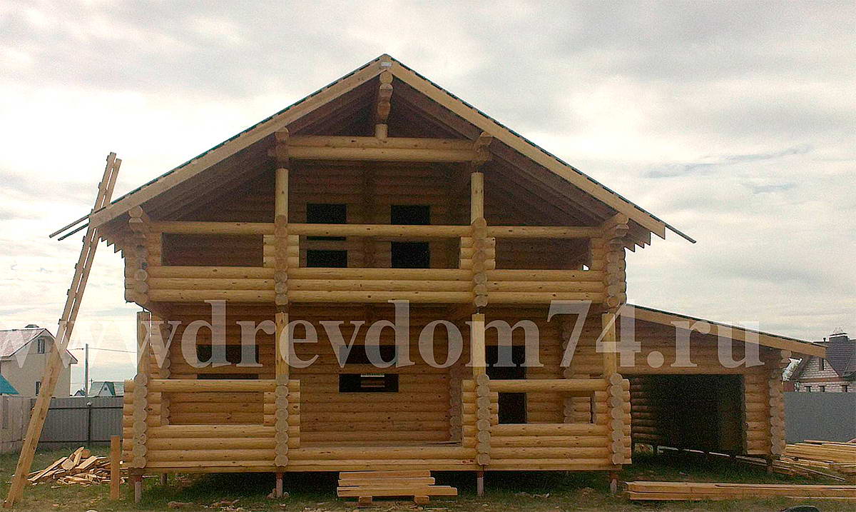 Деревянный дом 190 кв.м. с гаражом в п. Журавли. Проект ОЦБ-28
