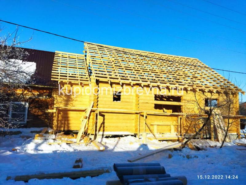 Завершено строительство дома из бревна в поселке Увельский